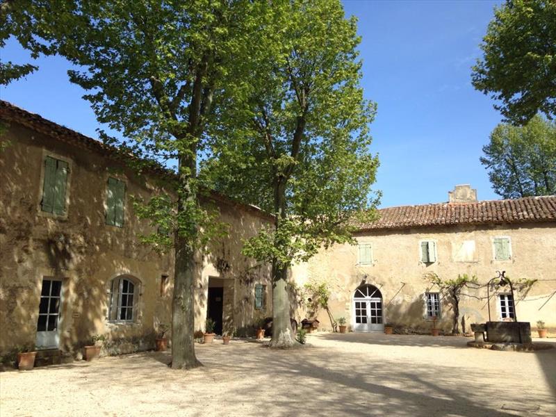 Château de Clary_30150 ROQUEMAURE_6